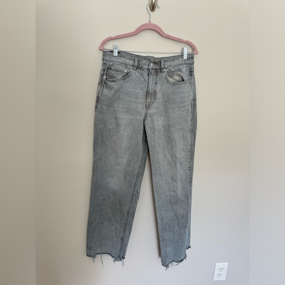 American eagle glacier grey jeans with raw hem and embellished bottoms - Picture 8 of 13